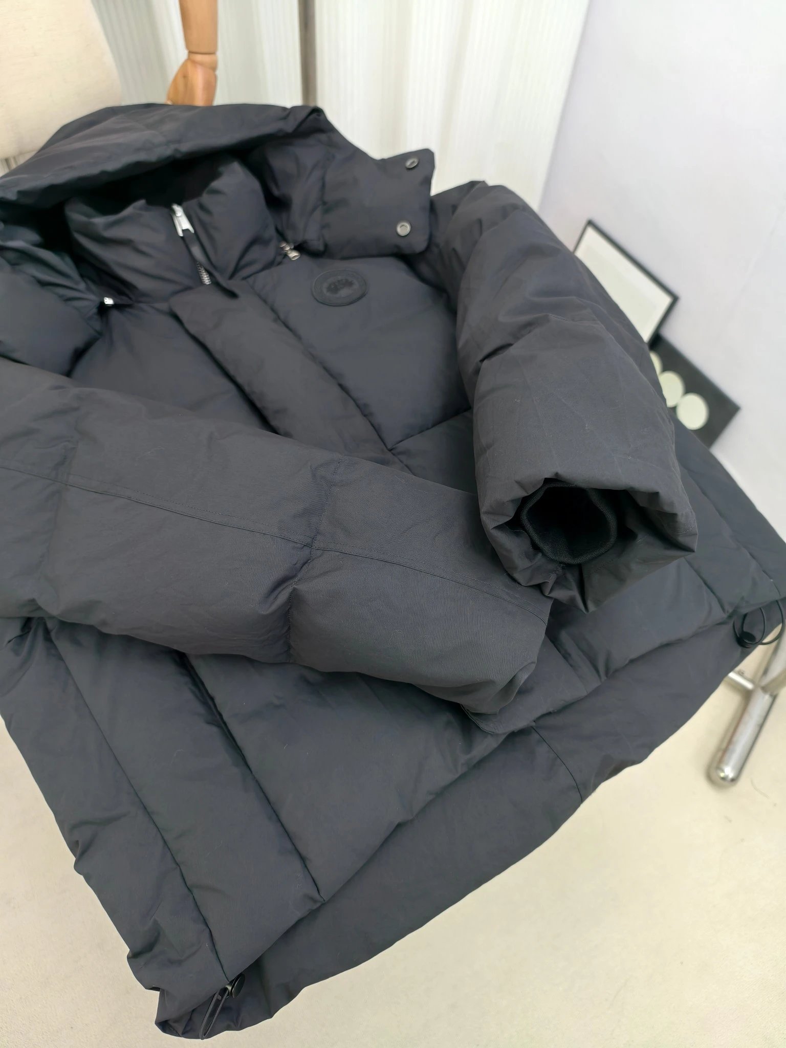 Autumn and winter hooded down jacket
