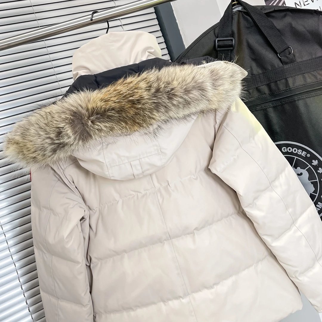 Winter hooded down jacket