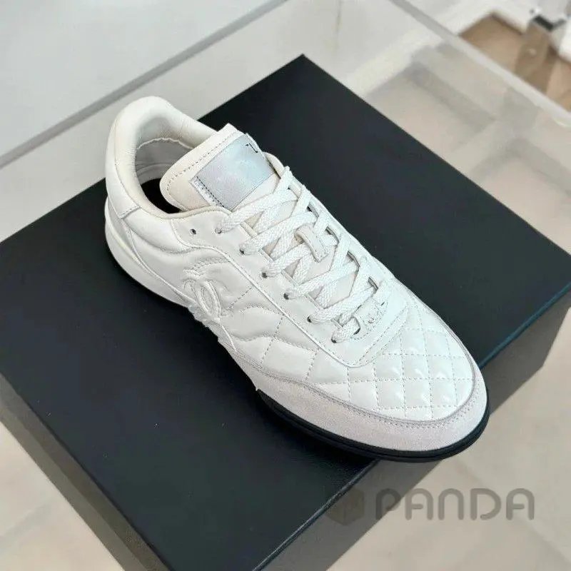 High quality Xiaoxiang sheepskin German training shoes, please add : 18030258501 if you need size guidance