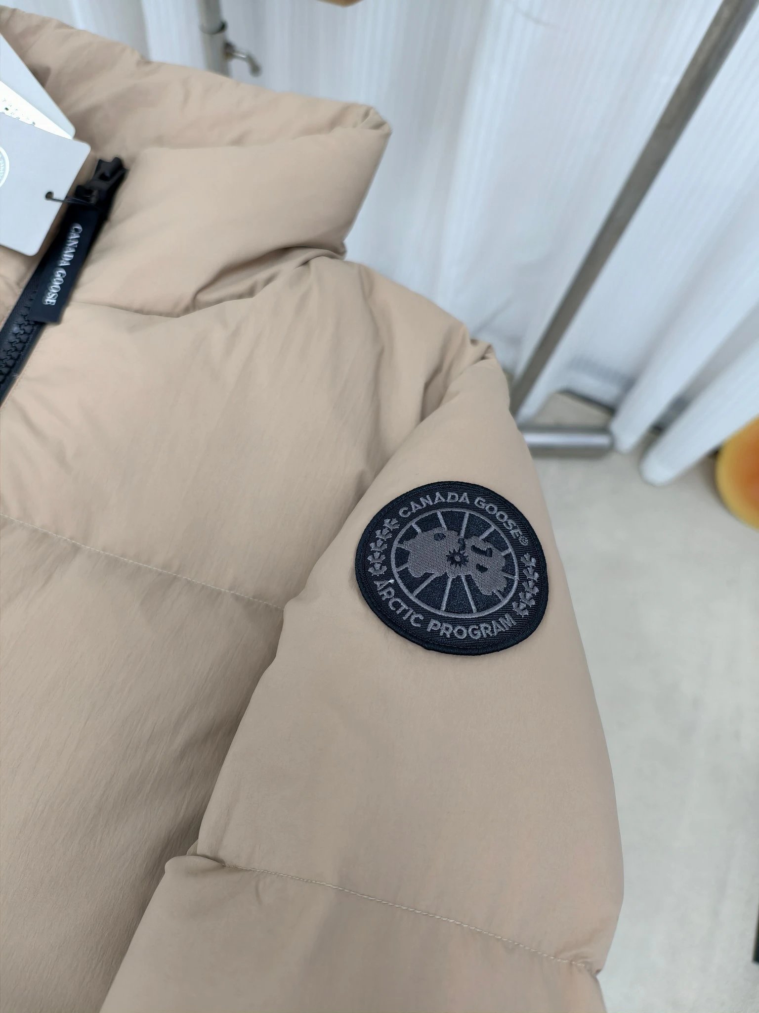Winter stand up collar zipper down jacket