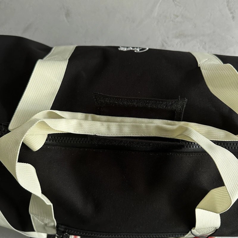 High quality bucket shoulder bag, sports and fitness bag, please add : 18030258501 if you need size guide