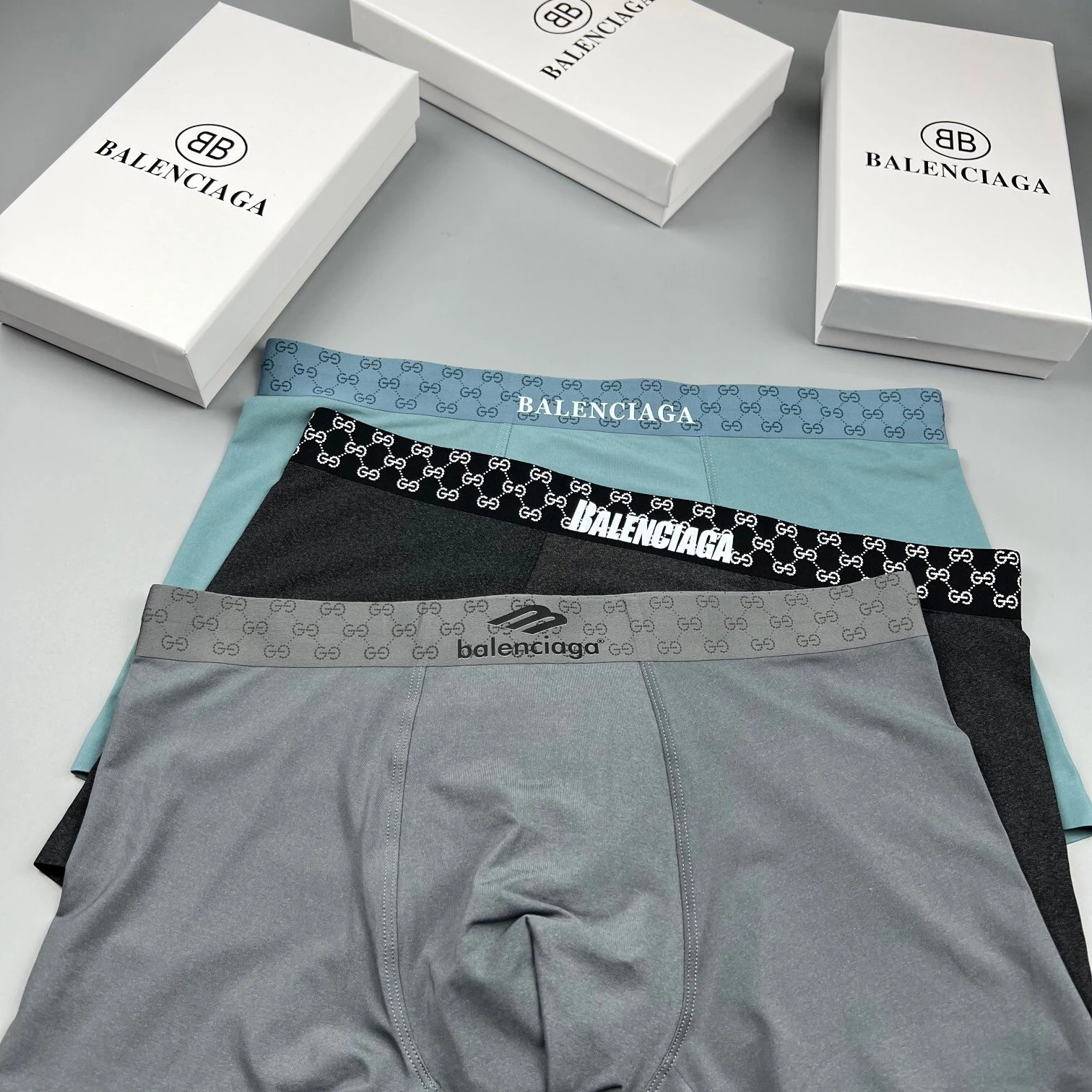 High quality men's underwear in a box of three, with a color selection of 14