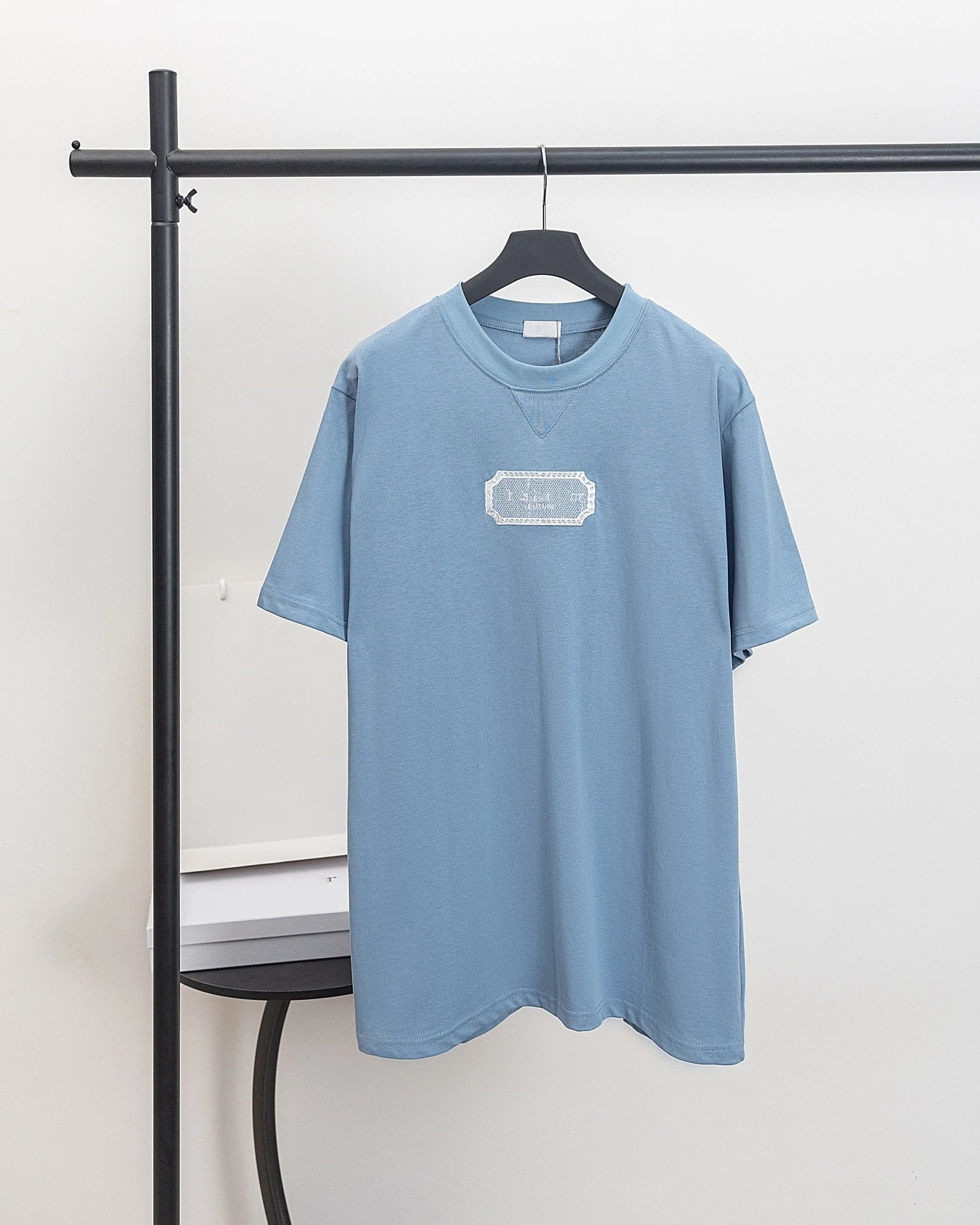 High quality classic embroidery casual short sleeves 2 pcs add : if you need size guide