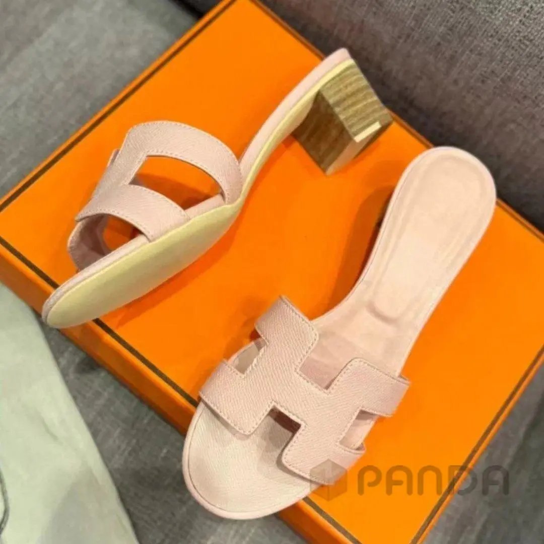 High quality women's slippers, please add : 18030258501 if you need size guide