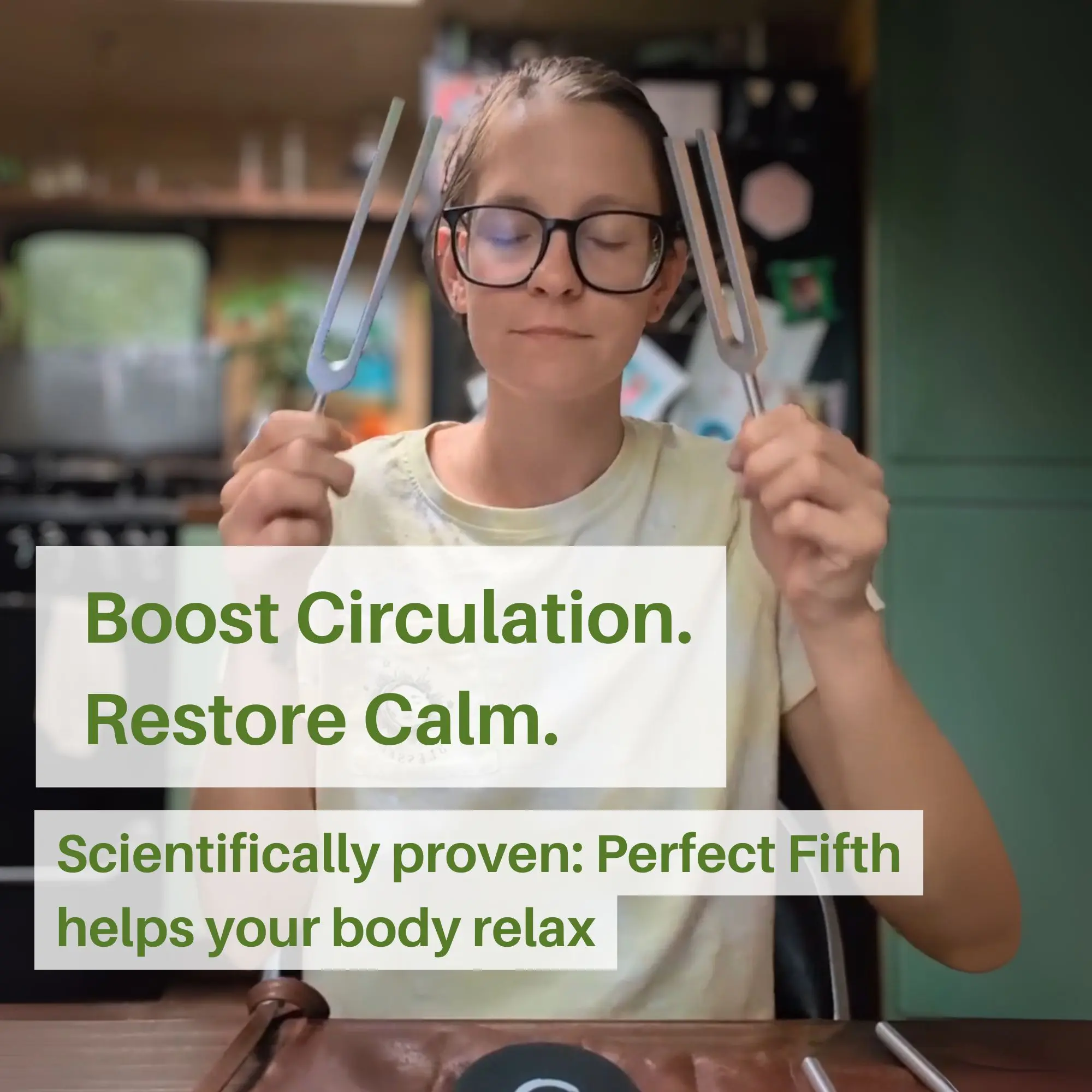 Resonance Sound Healing Tuning Fork Set – 128Hz, 136.1Hz, 256Hz, 384Hz with Activator – Sound Therapy for Stress Relief, Deep Relaxation & Chakra Balancing