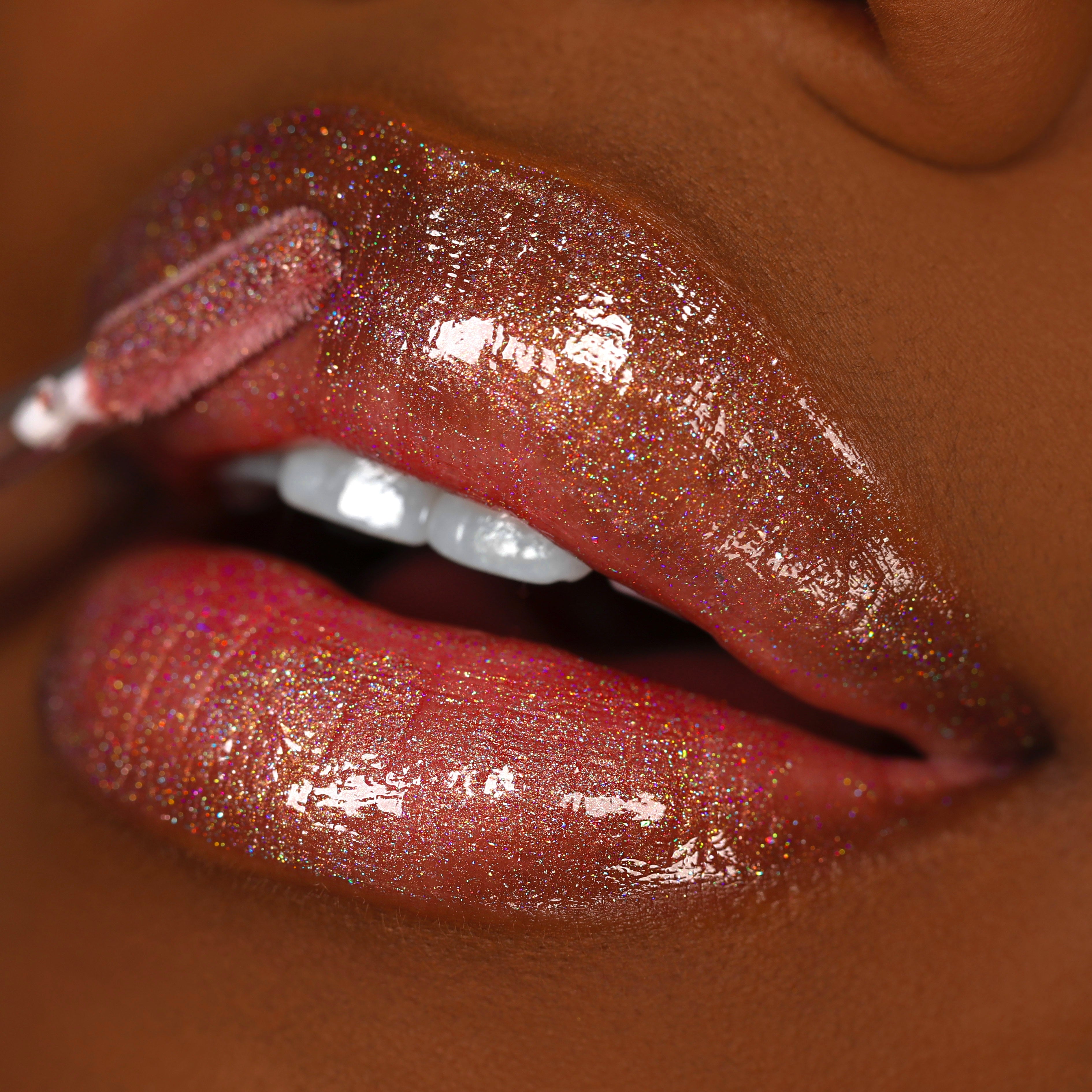 Holographic Gloss PR box - Queen cosmetics 