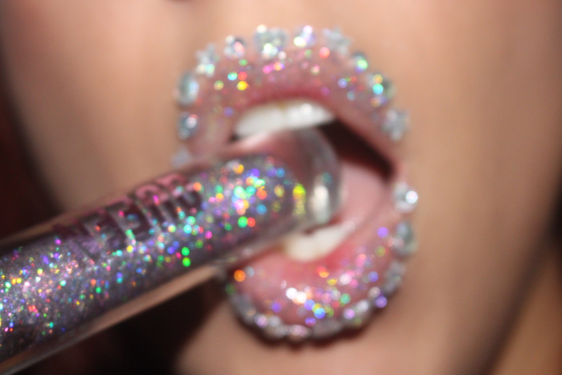 Digital Doll (MICRO BATCH) - Queen cosmetics 