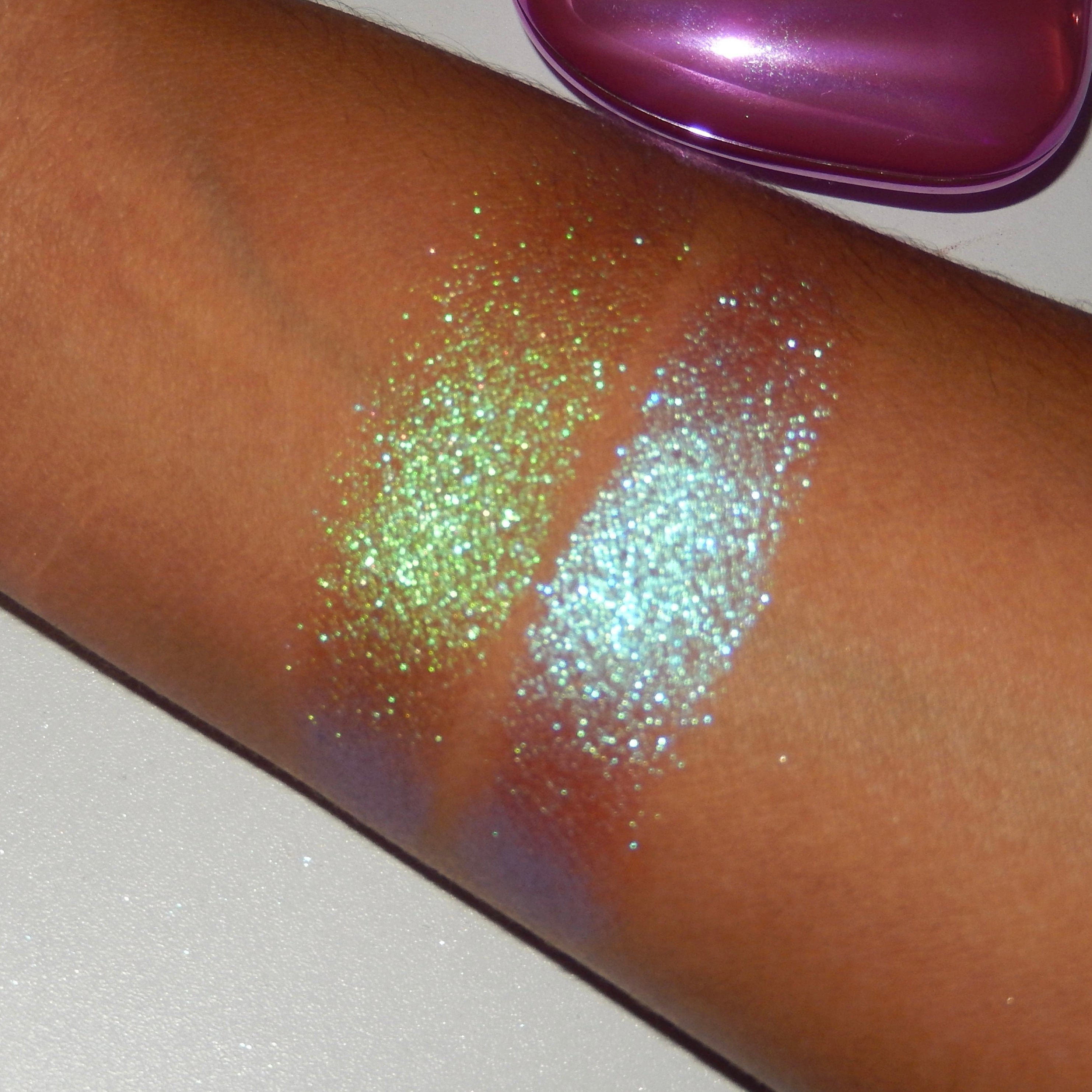 Dreamscape Sublime Hearts Shadow Quad - Queen cosmetics 