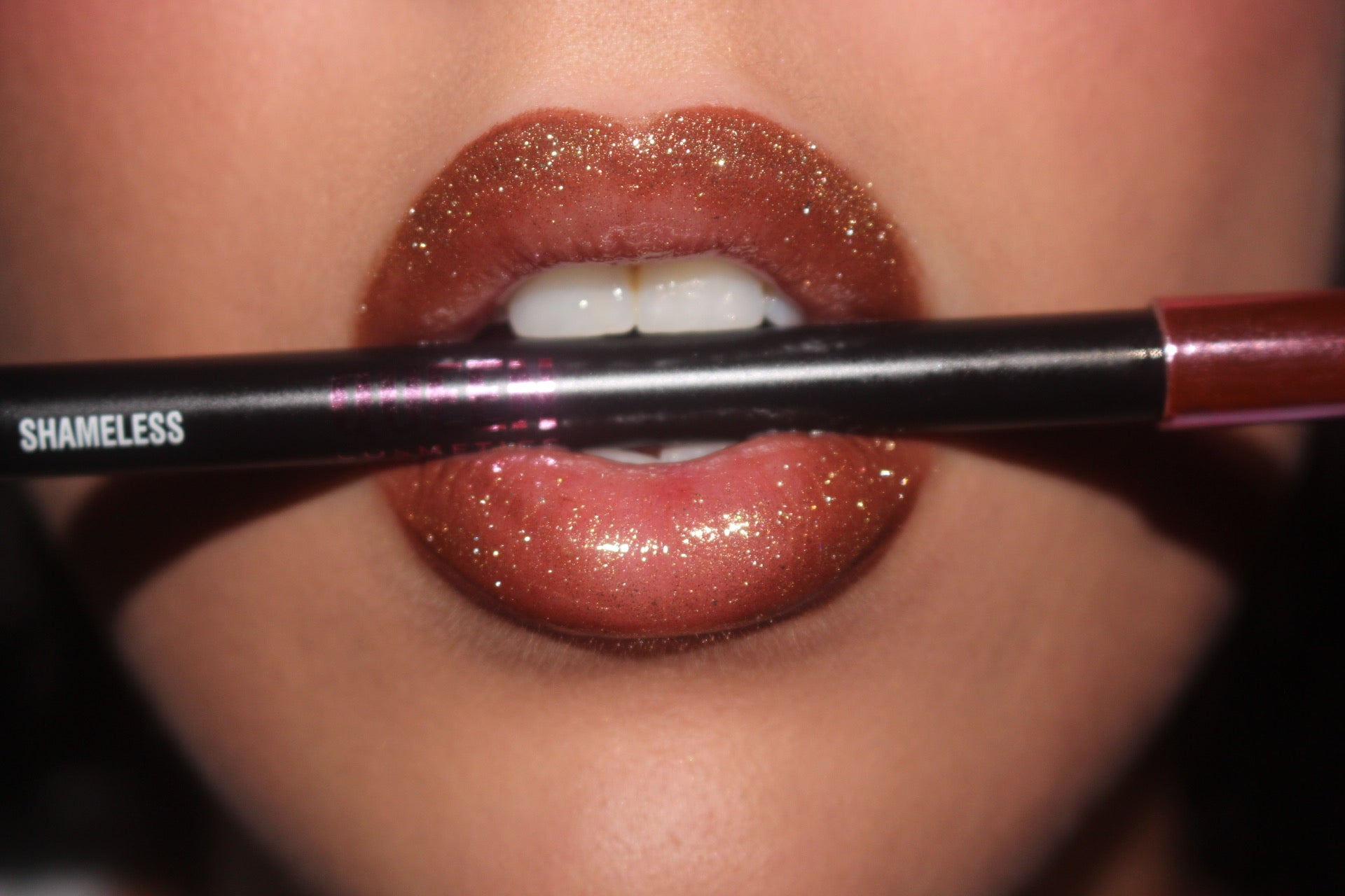 Shameless Lip Liner - Queen cosmetics 