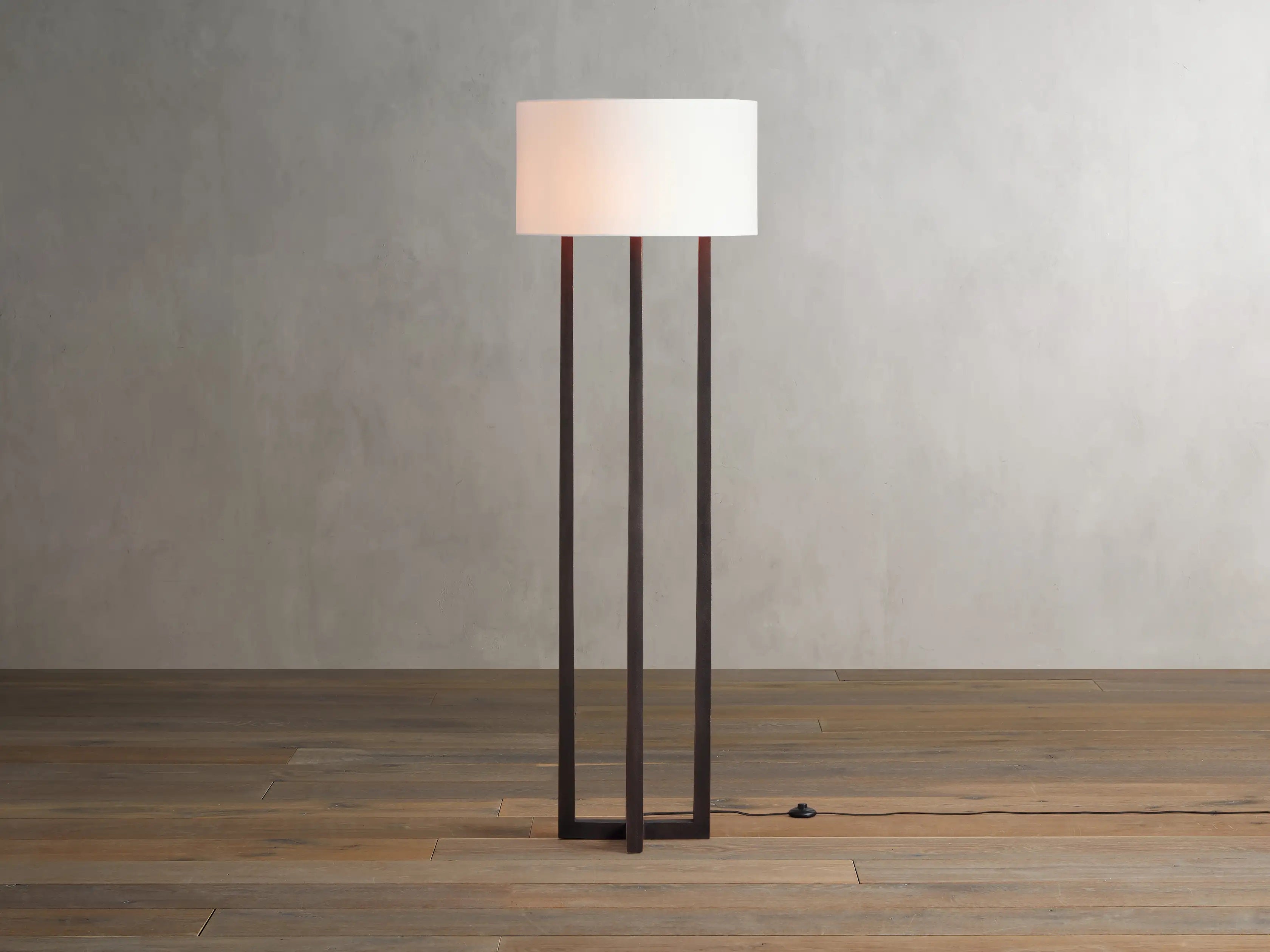 Bronze-EmveroFloorLamp_3