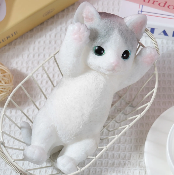 🔥50%OFF🔥🎨🐾Soft and Cuddly Cat – Stress-Relief Squeezable Toy