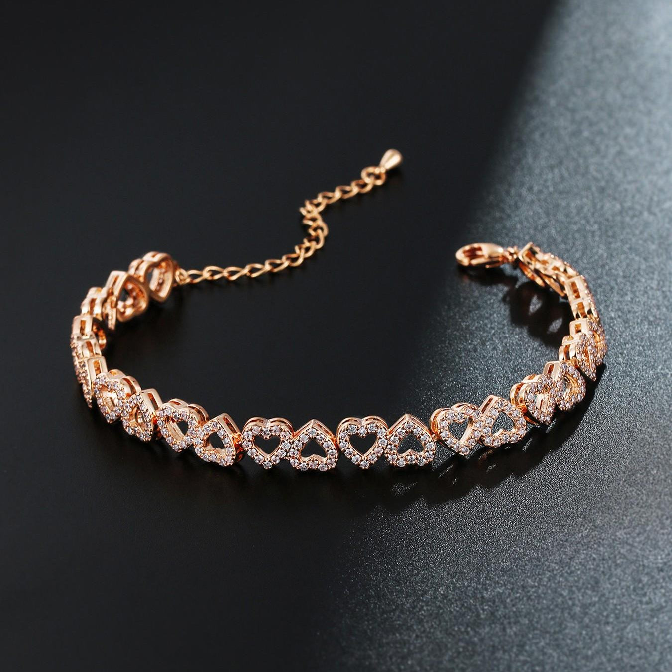 Adjustable Heart-Shaped Zirconia Bracelet