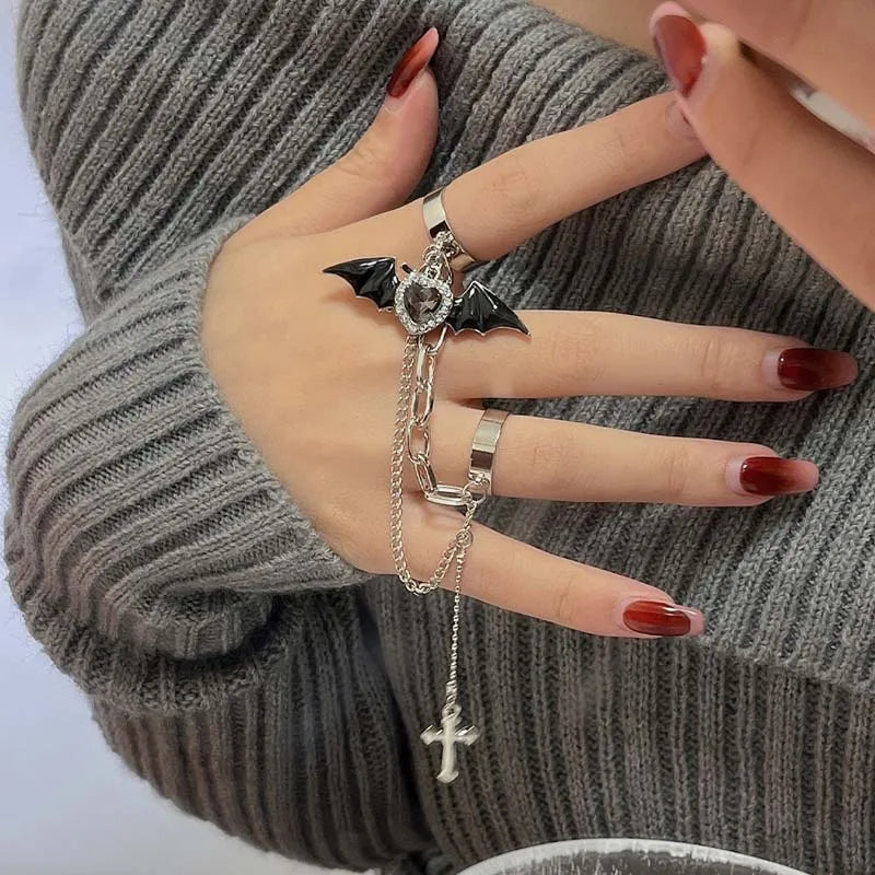 Ravencroft Double Ring
