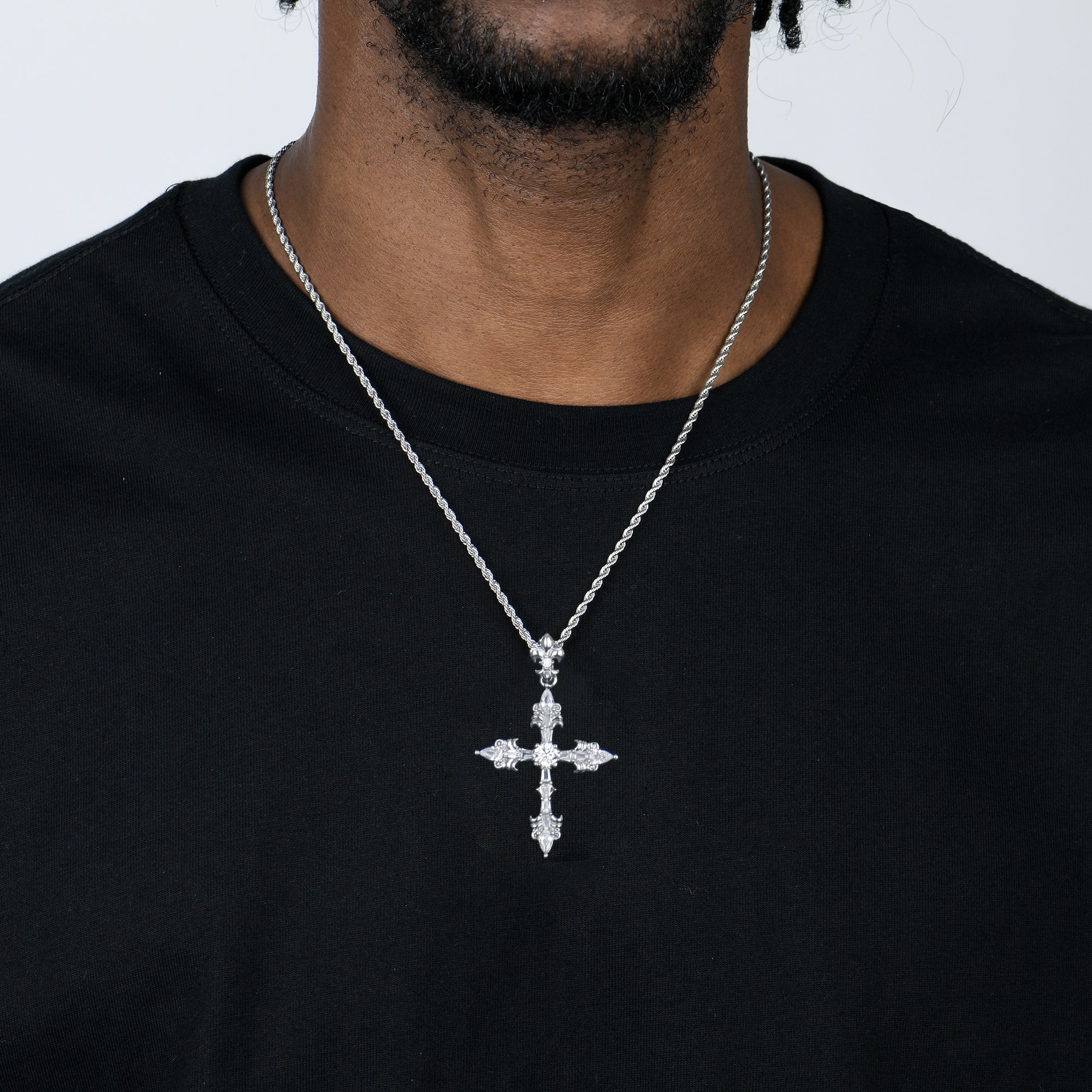 Modern Essentials Fleur Cross Pendant & Chain Set