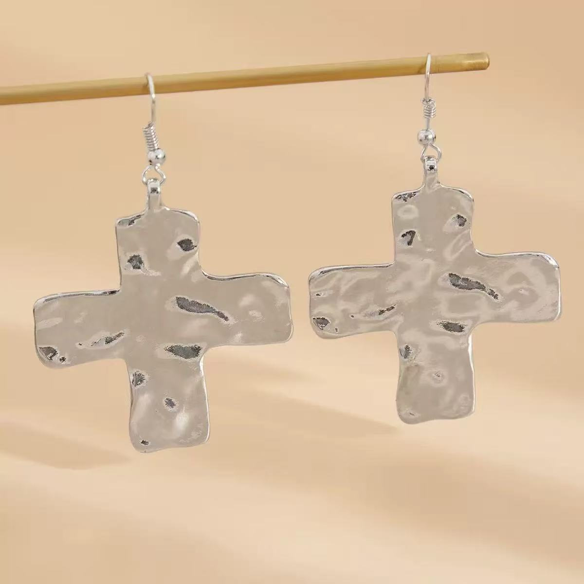 Ava Cross Link Collection