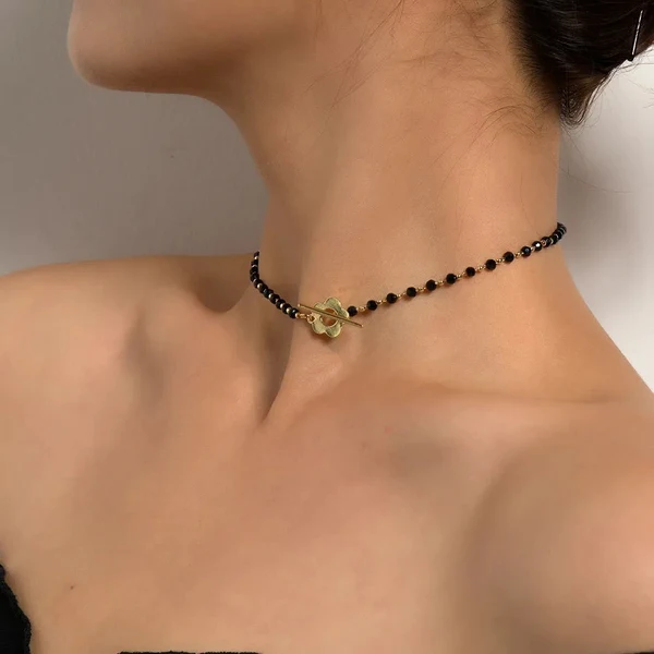 The Bloom Flower Clasp Choker
