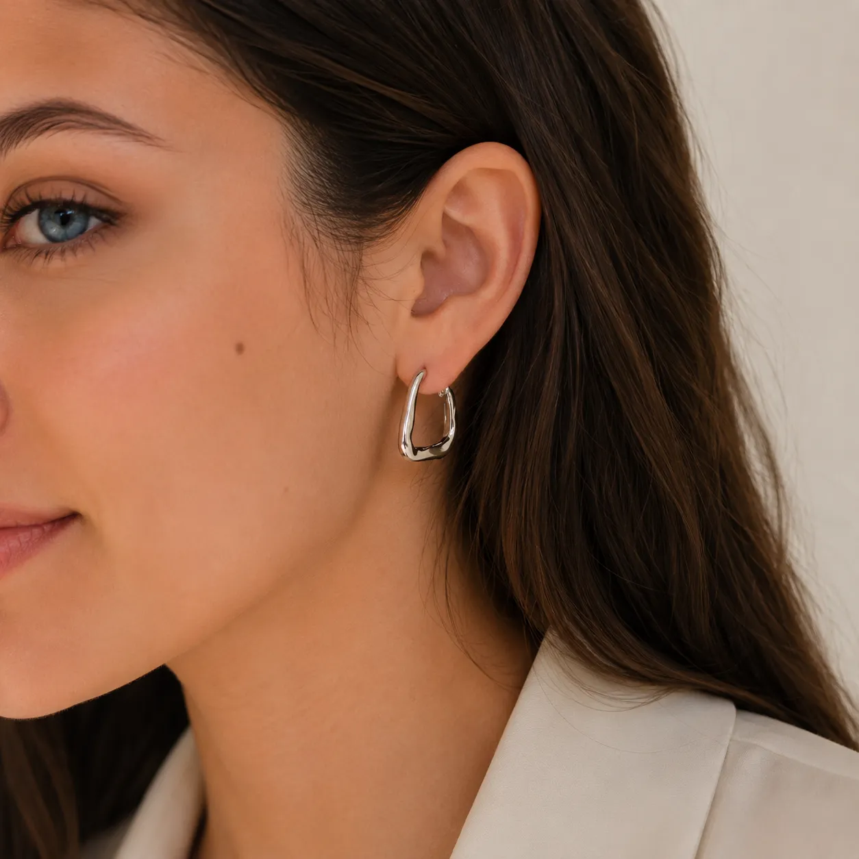 Sculpted Square Hoop Earrings