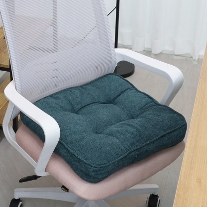 Dickes und flauschiges Stuhlkissen
