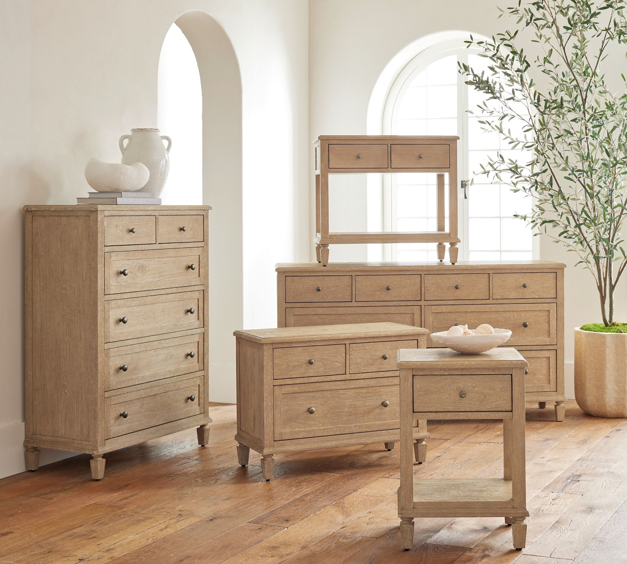 Ruston 3-Drawer Oak Nightstand