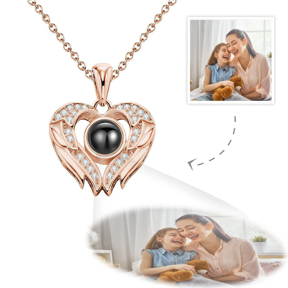 Collar Con Proyección De Fotos, Collar Personalizado Con Alas De Ángel, Regalo Para Mamá. - GiftlabES