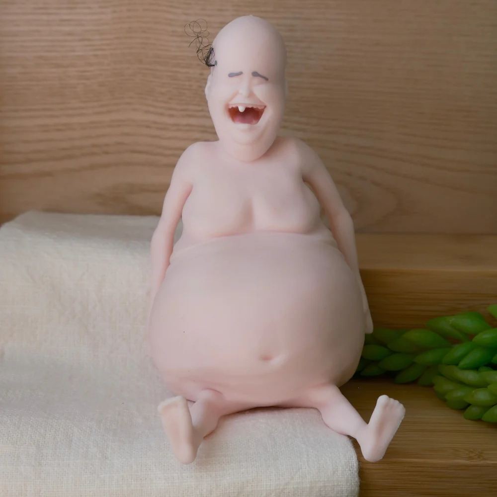 Muñeca De Vinilo Divertida Y Fea Con Cabeza Calva, Adornos De Silicona Hechos A Mano. - GiftlabES