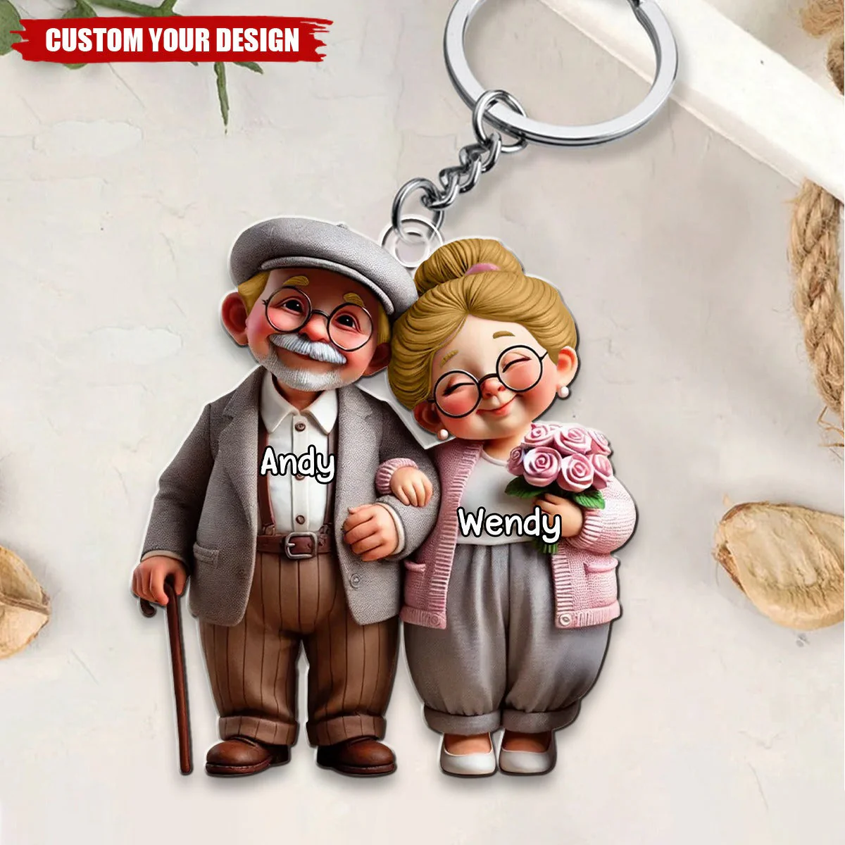 Vecchio Portachiavi In ​​acrilico Personalizzato Con Coppia Di Personaggi Dei Cartoni Animati Che Si Tengono Per Mano - Regalo Per La Coppia - GiftlabIT