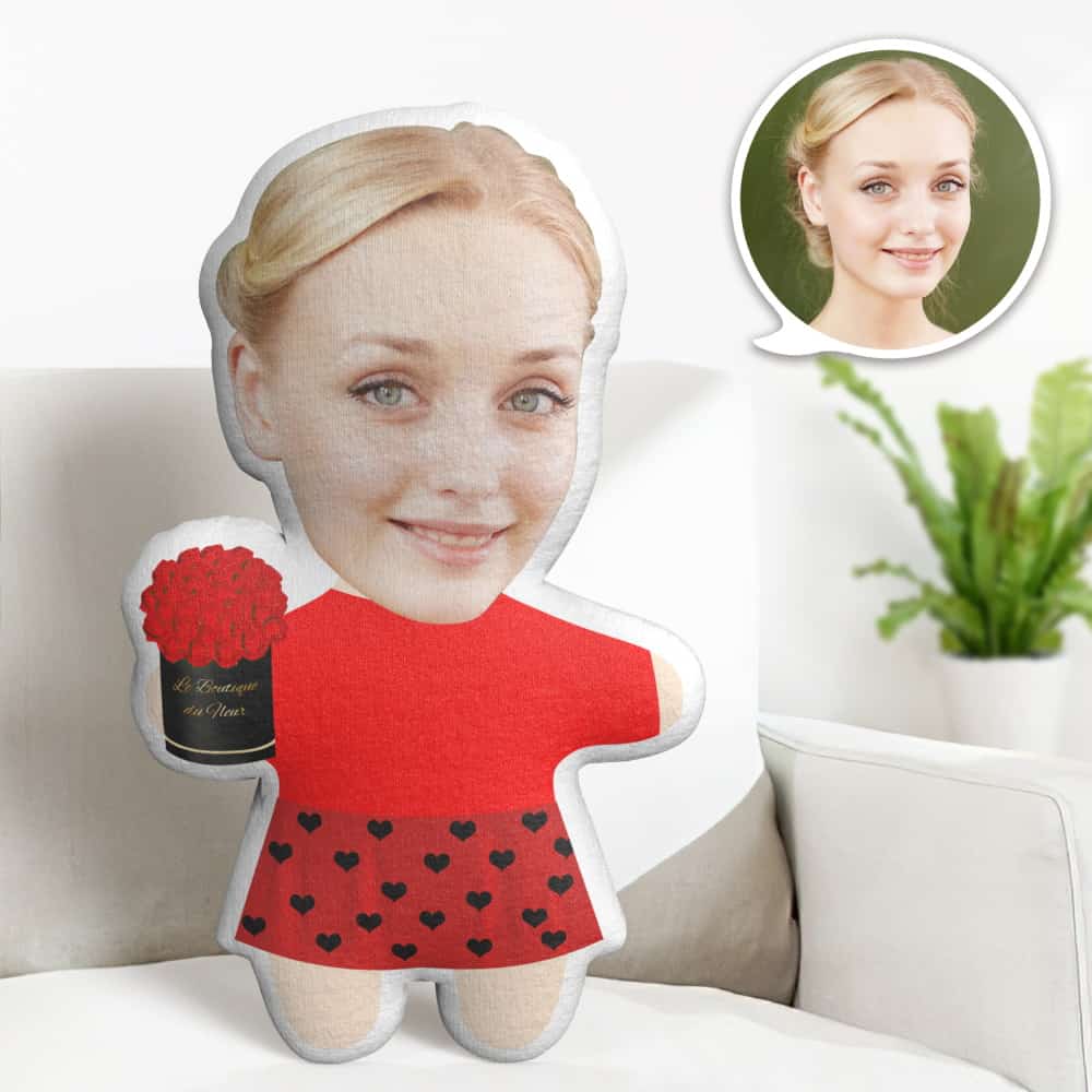 Cuscino Personalizzato Con Viso, Regalo Di San Valentino, Bambola Con Viso Di Donna In Abito Rosso In Stile Cartone Animato, Il Miglior Regalo Per L'innamorato/a - GiftlabIT