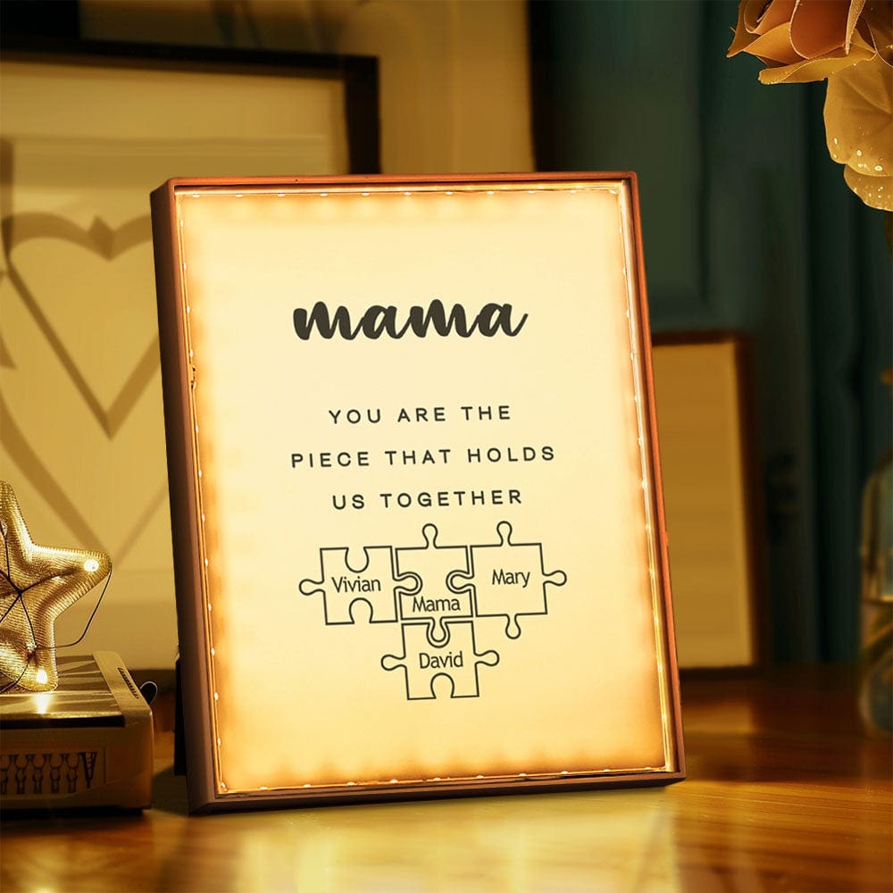 Specchio Con Luce Personalizzata Con Nome 'mamma, Sei Il Pezzo Che Ci Tiene Uniti', Luce Notturna Per La Mamma - GiftlabIT