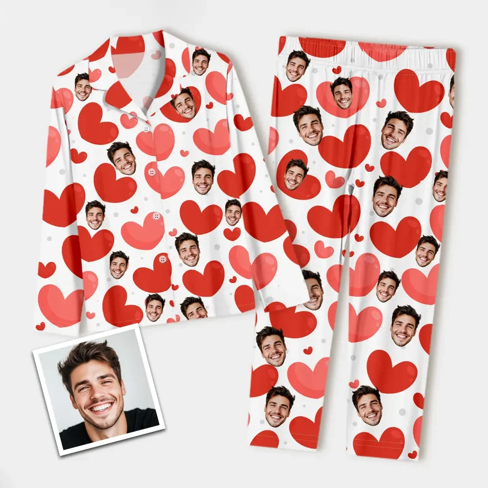 Pigiama A Maniche Lunghe Personalizzato Con Stampa Di Un Viso, Pigiama Di Coppia Con Cuore Rosso - GiftlabIT
