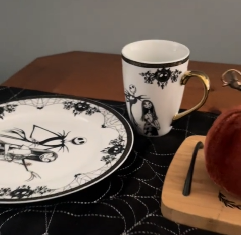 Jack and Sally Tableware Set