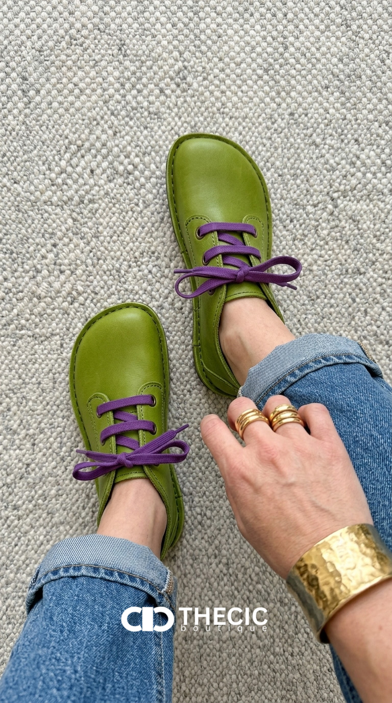 Vintage Lace-Up Flat Garden Shoes - Classic Restock