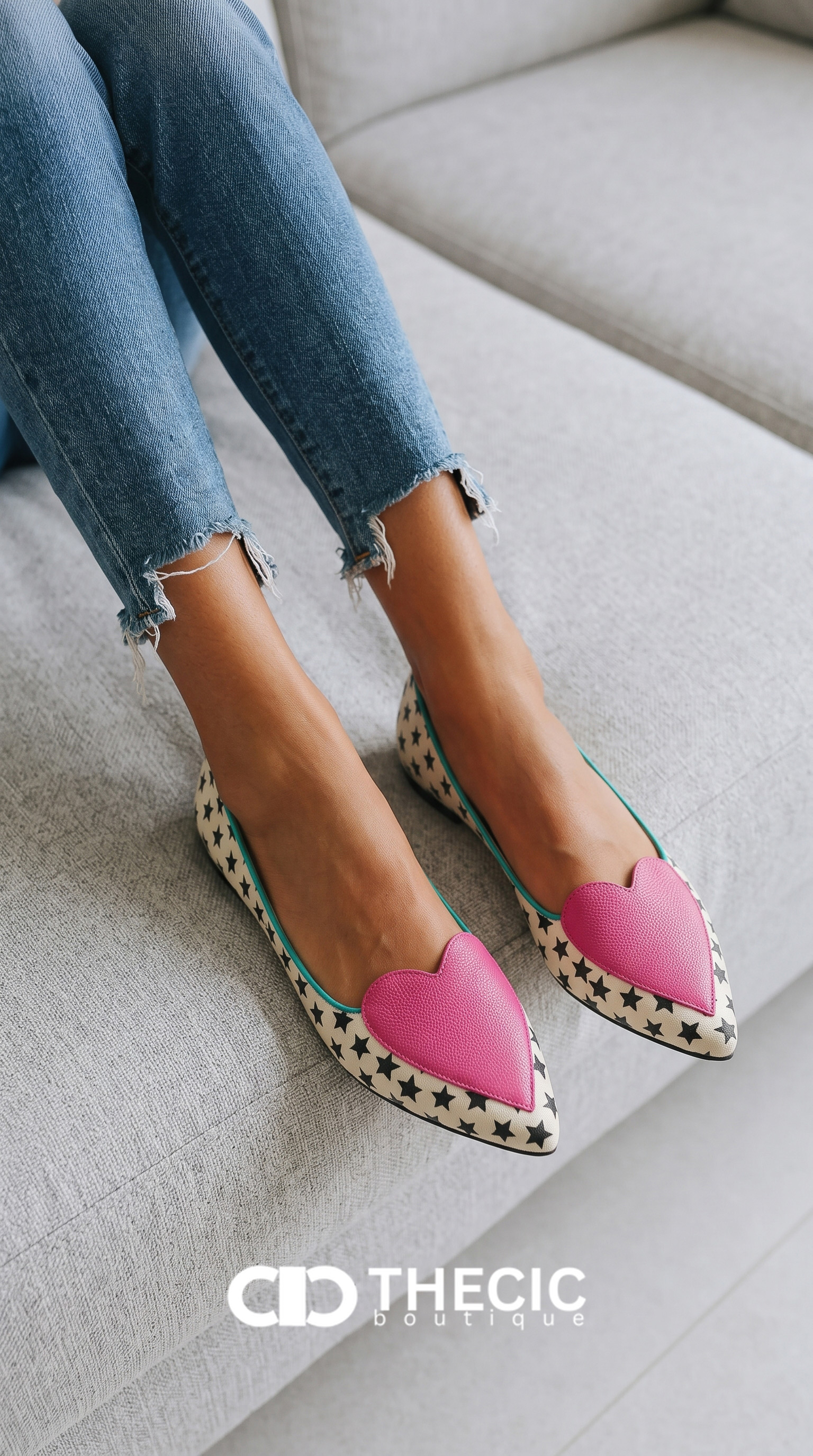 Star Print Heart Appliqué Pointed-Toe Ballet Flats