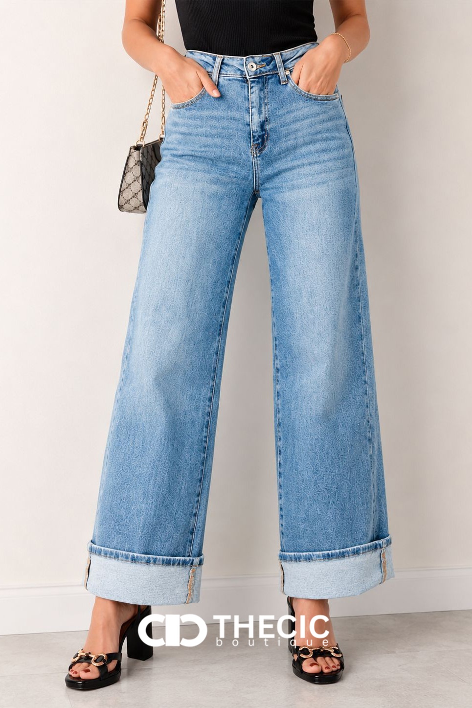 Cuffed Hem Wide-Leg Denim Jeans
