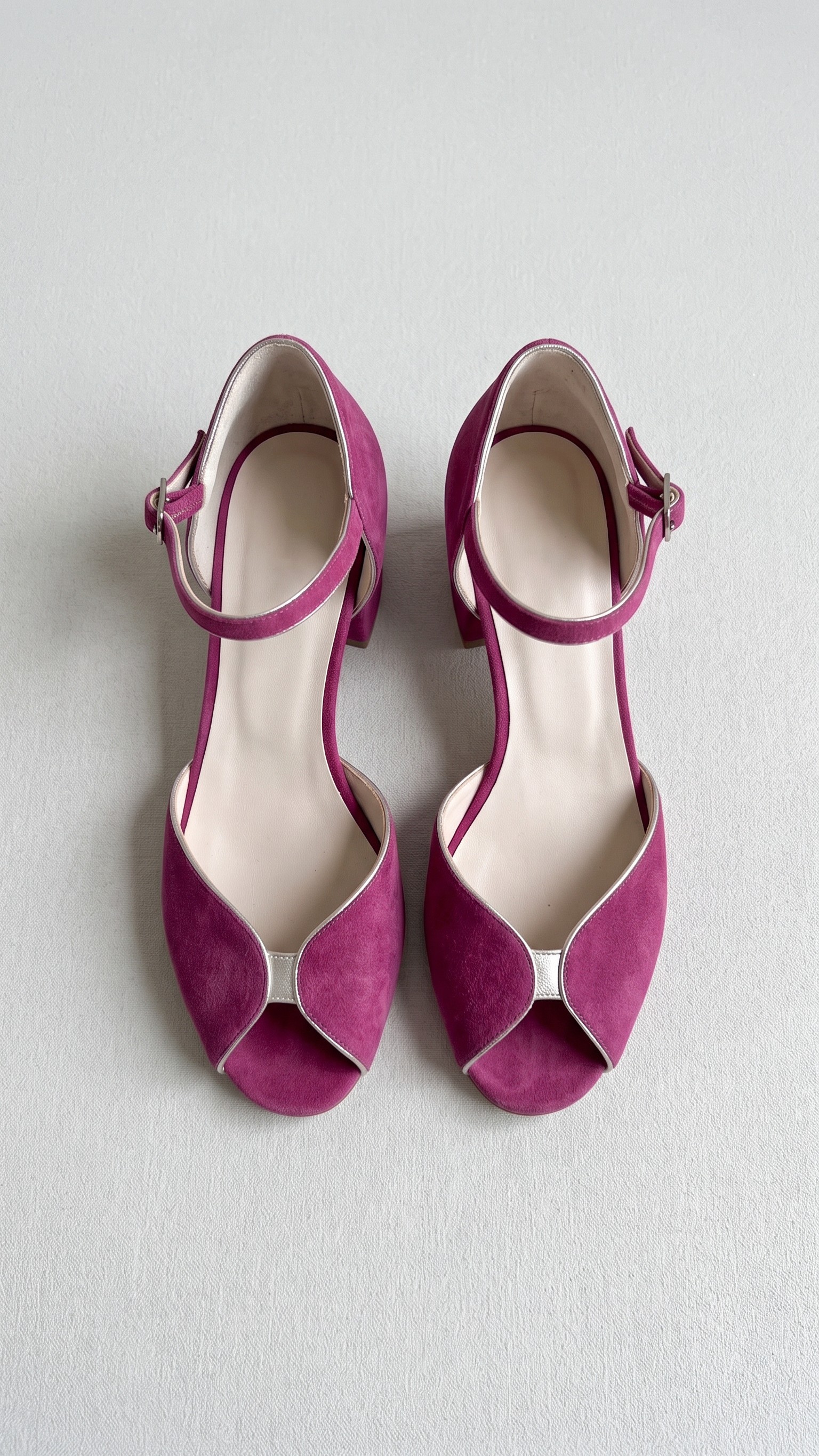 Curved Metallic Trim Open-Toe Ankle Strap Sandals