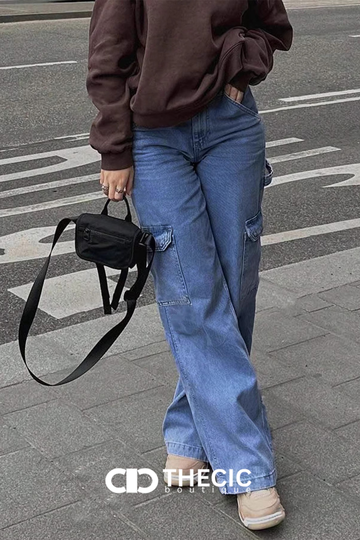 Denim High-Waist Wide-Leg Cargo Pants