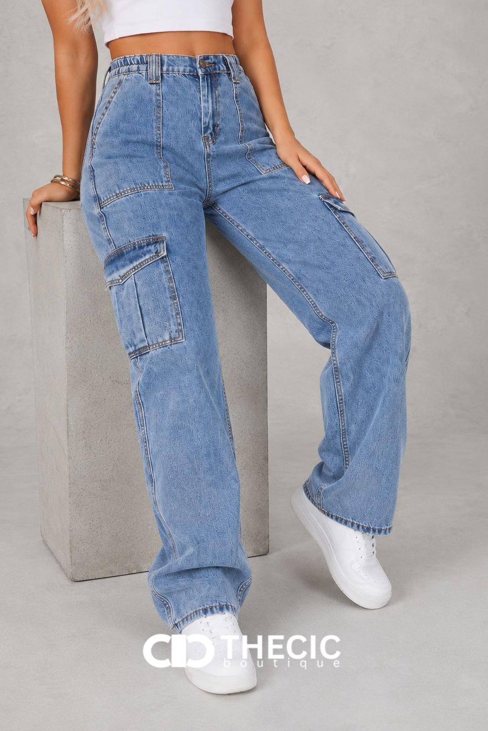Denim Wide-Leg Cargo Pants with Utility Pockets