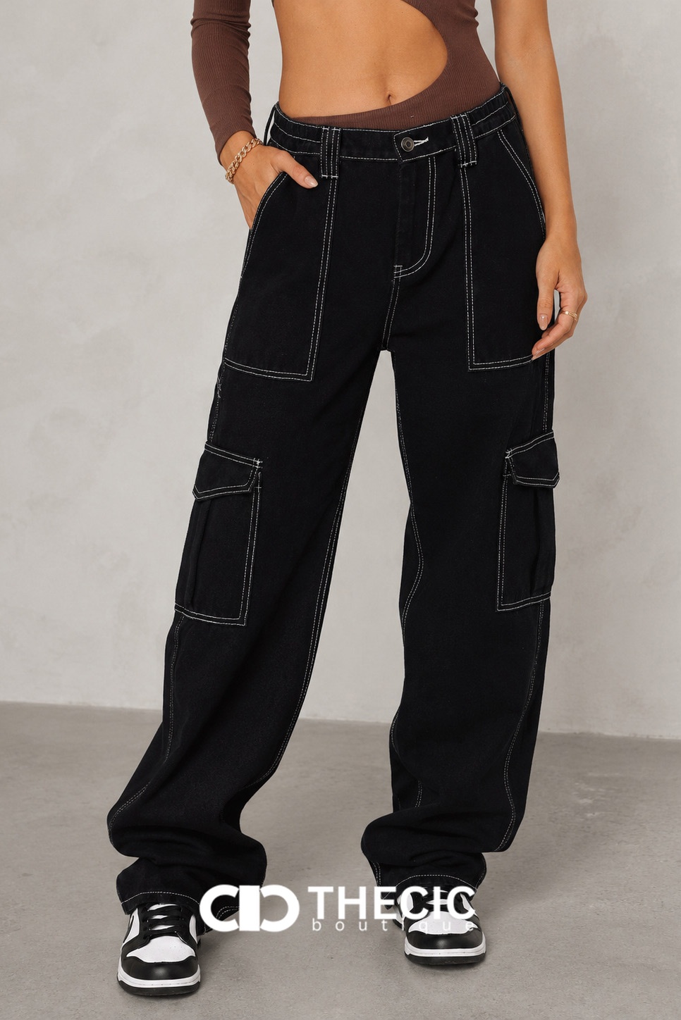 Denim Wide-Leg Cargo Pants with Utility Pockets
