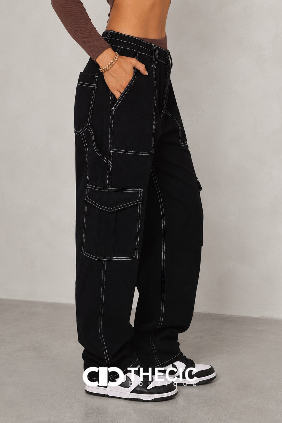 Denim Wide-Leg Cargo Pants with Utility Pockets