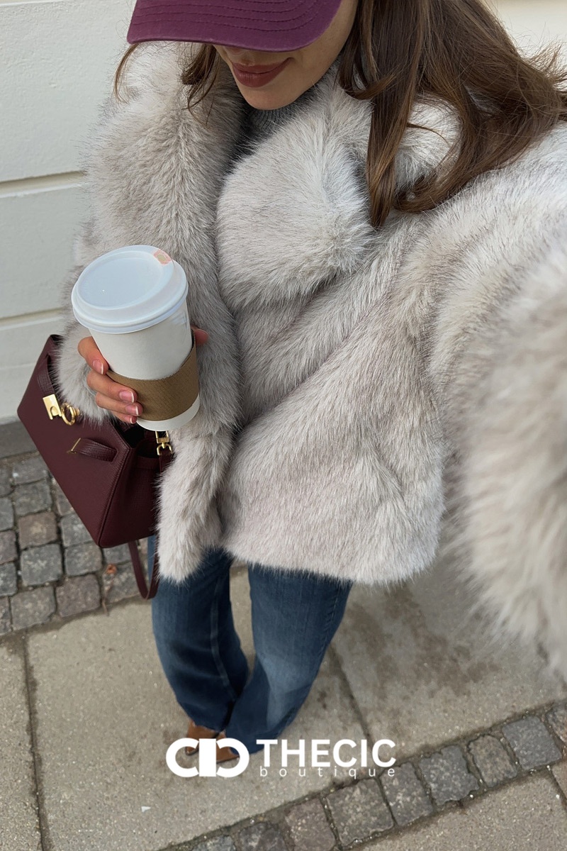 Faux Fur Cropped Wide Collar Jacket