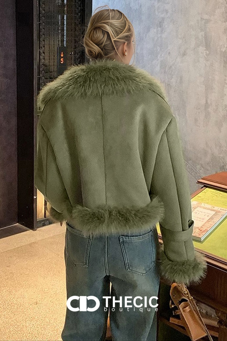 Faux Fur Trimmed Cropped Zipper Jacket