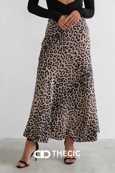Flowy Leopard Print A-Line Midi Skirt