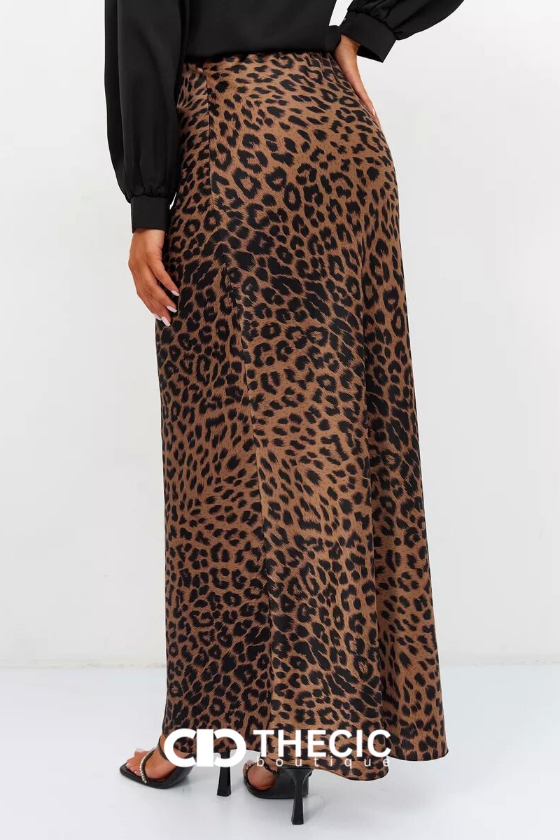 Flowy Leopard Print A-Line Midi Skirt