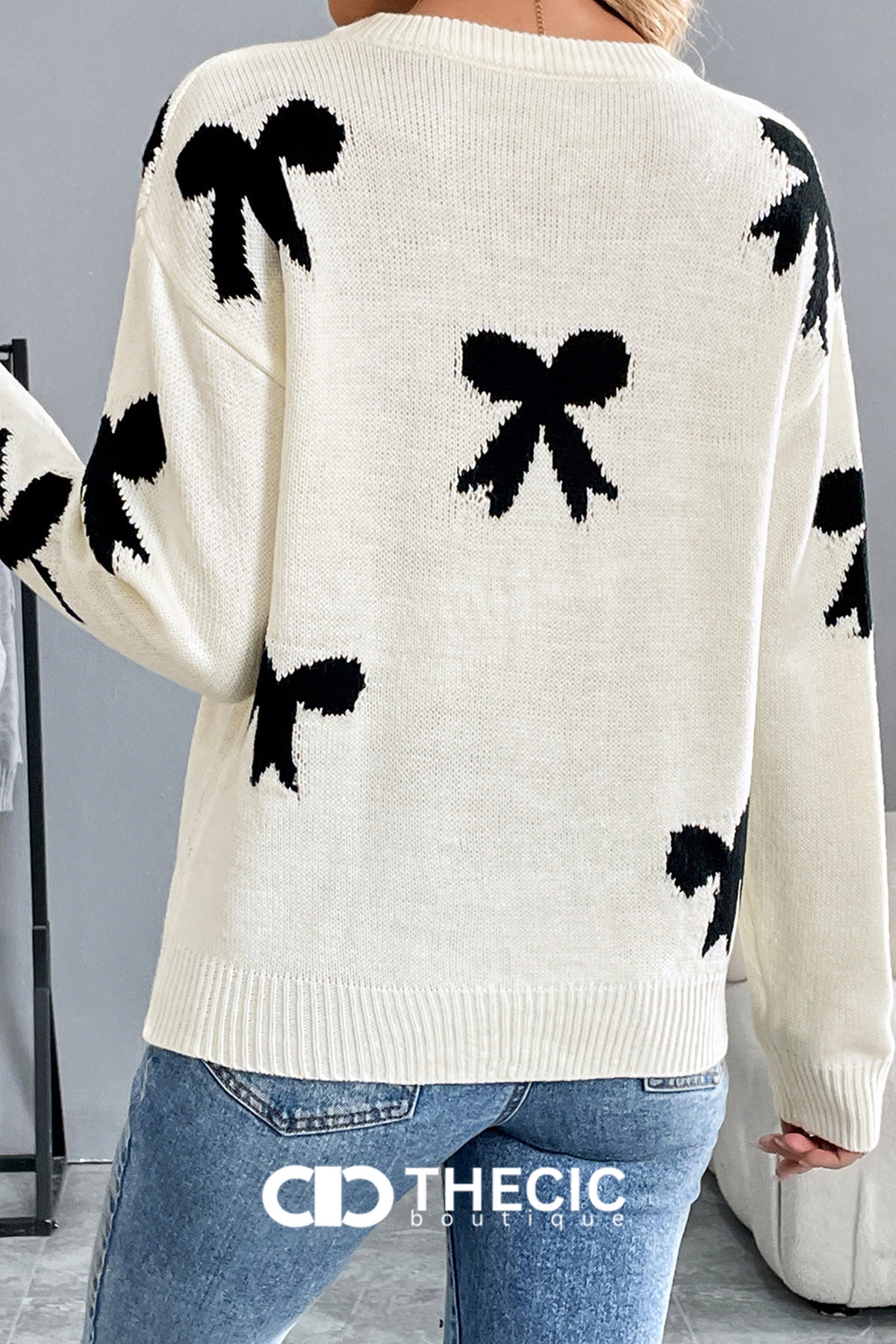 Knit Bow Print Crew Neck Sweater