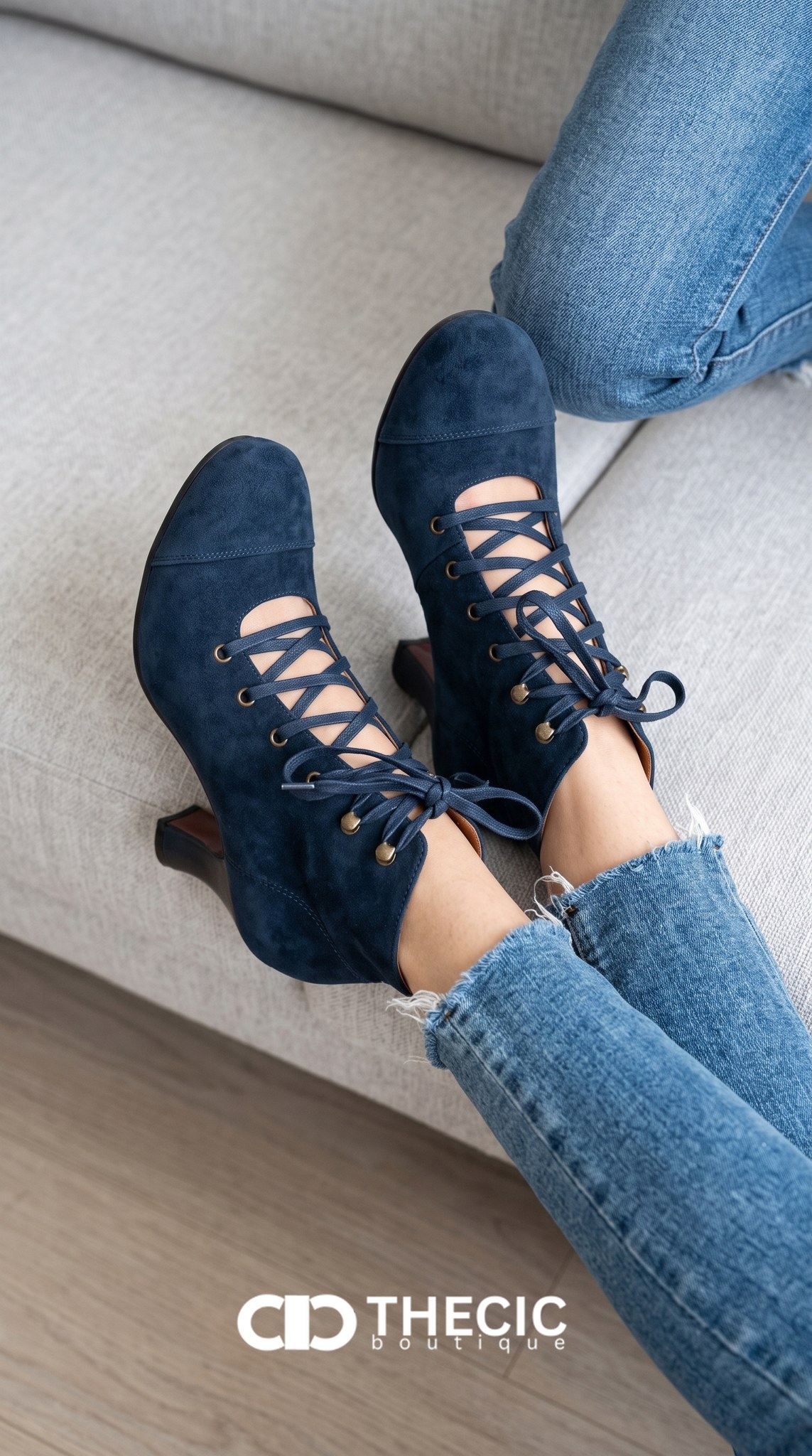 Lace-Up Cap Toe Block Heel Ankle Boots