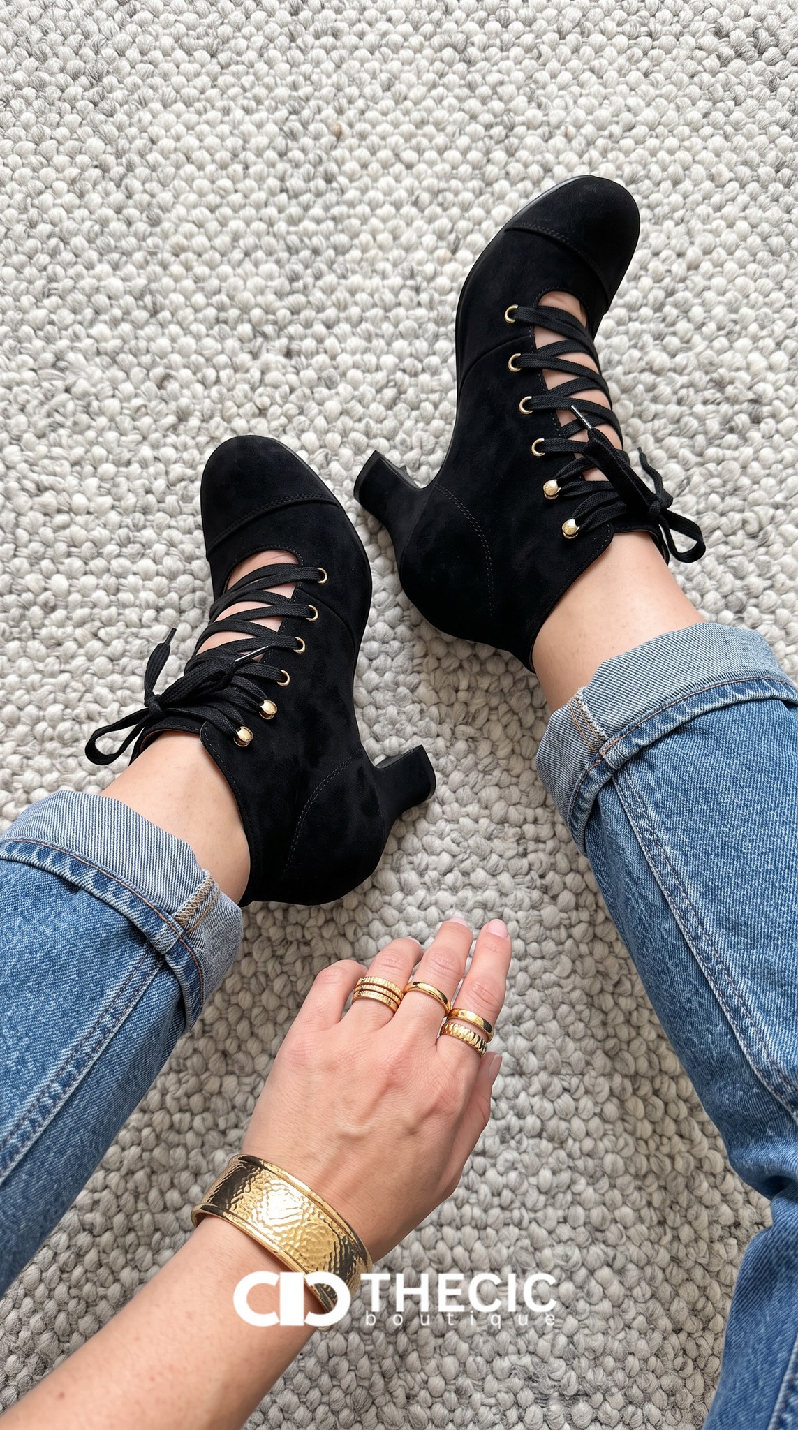 Lace-Up Cap Toe Block Heel Ankle Boots