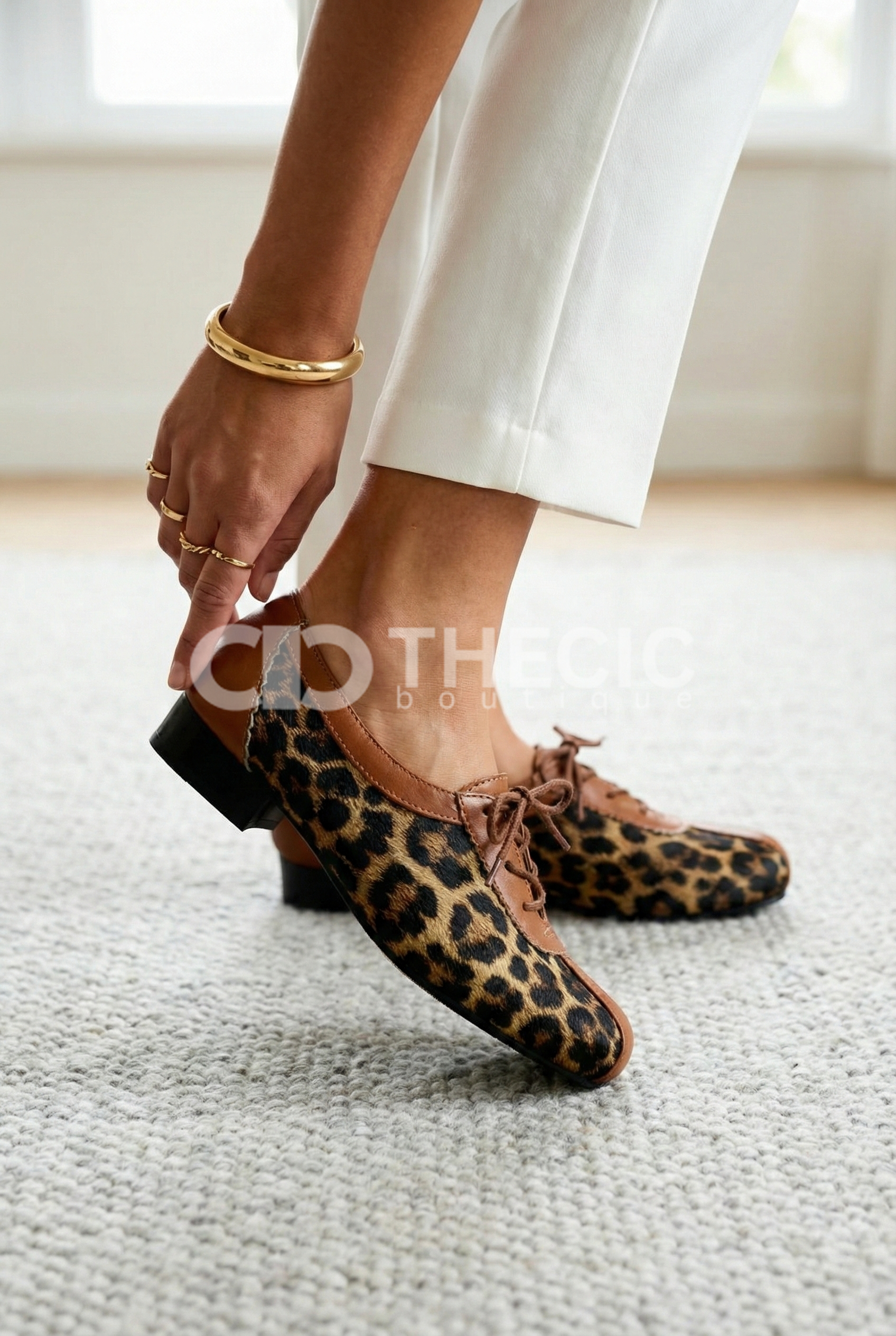 Leopard Print Leather Lace-Up Oxford Flats