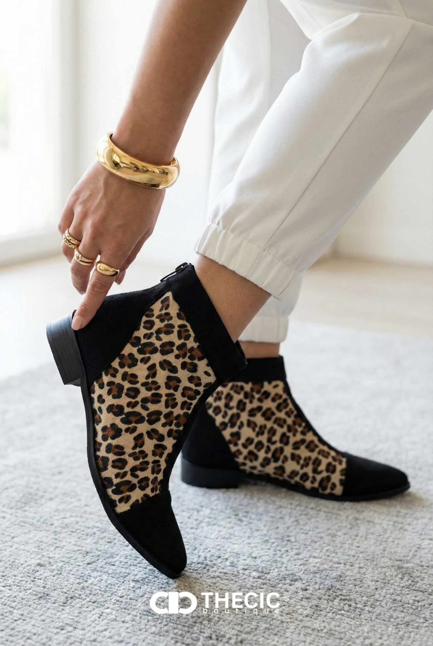 Leopard Print Pointed Toe Block Heel Ankle Boots