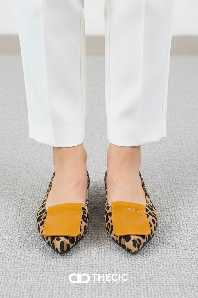 Leopard Print Pointed-Toe Buckle Ballet Flats