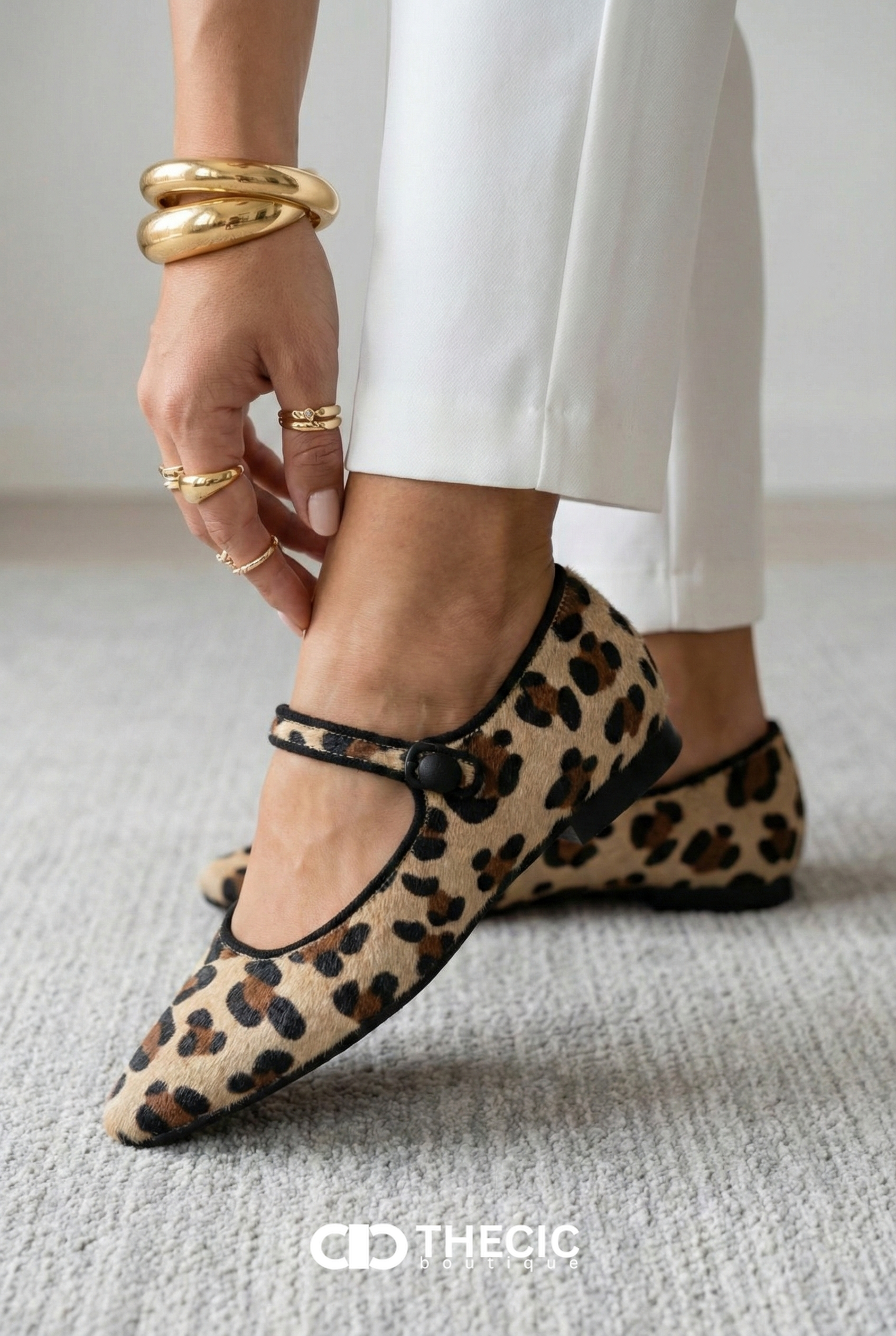 Leopard Print Pointed-Toe Mary Jane Flats