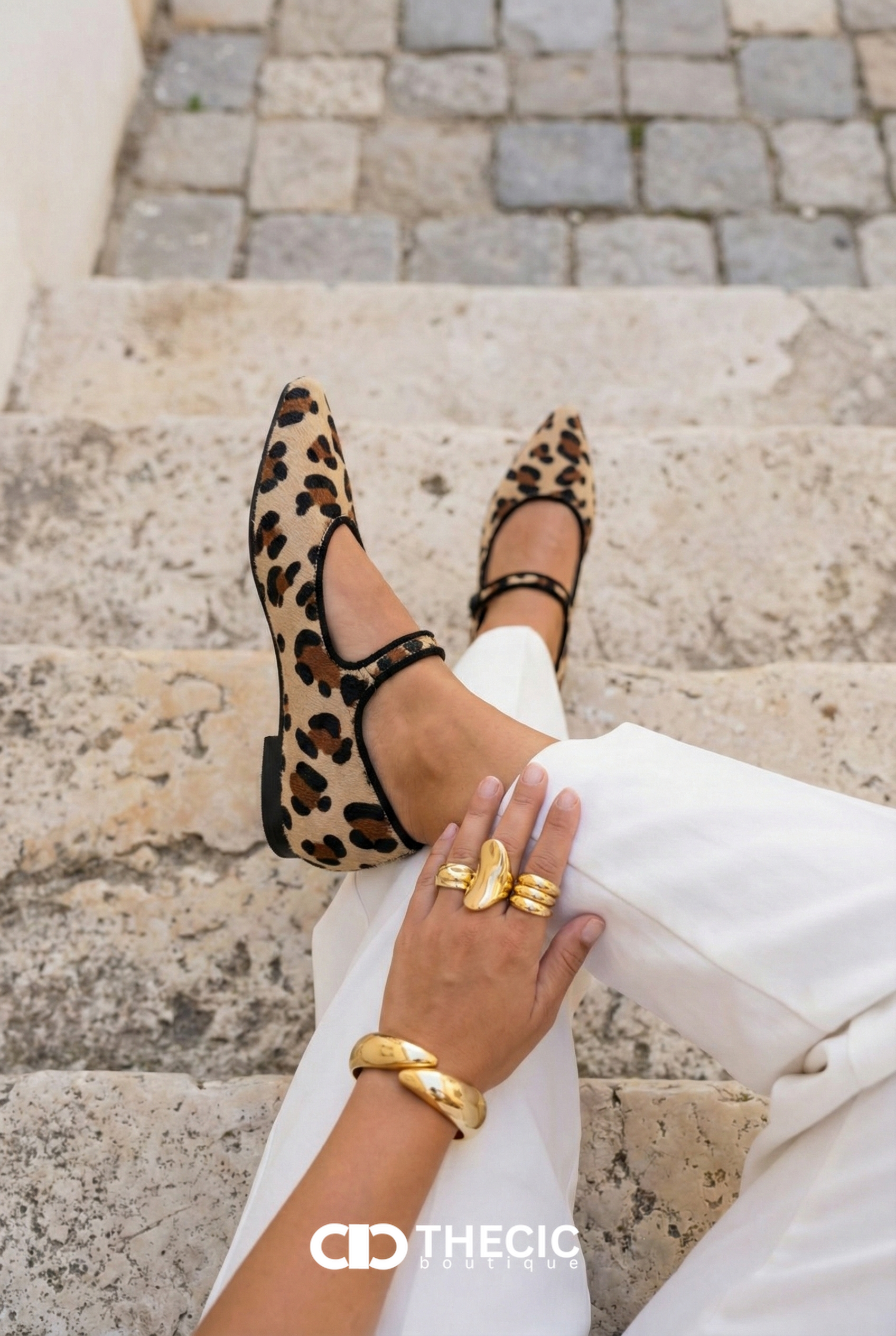 Leopard Print Pointed-Toe Mary Jane Flats